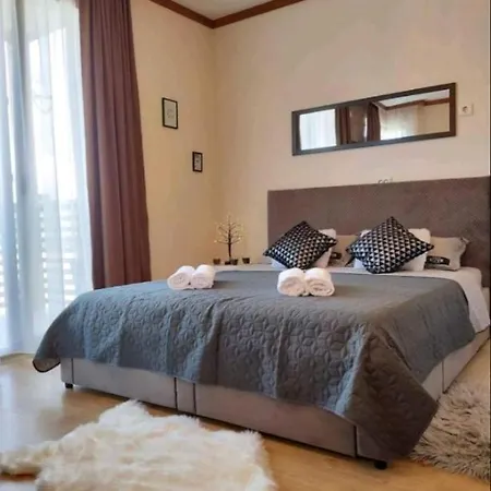 Luxury Ivana